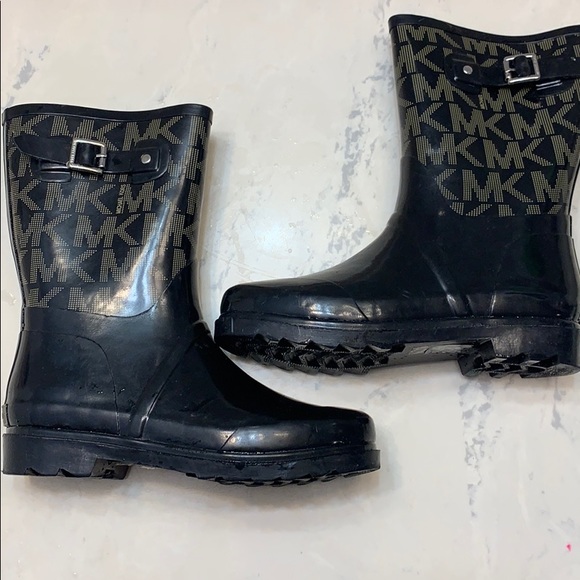 Michael Kors rain boots - Picture 3 of 6